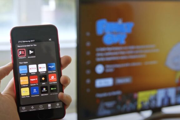 How to Control Samsung TV with iPhone as Remote: Guide